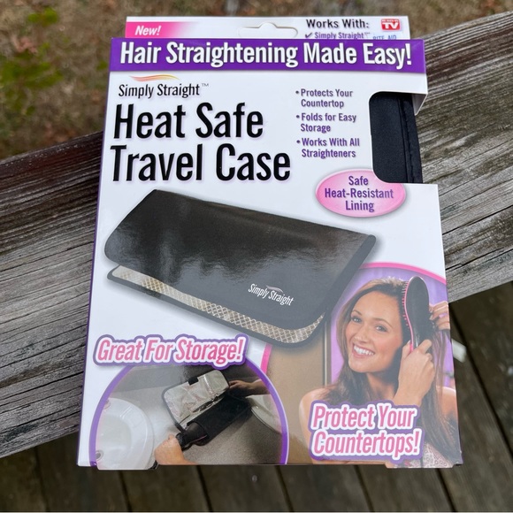 Simply Straight Heat Safe Travel Case, NIB - Picture 1 of 2